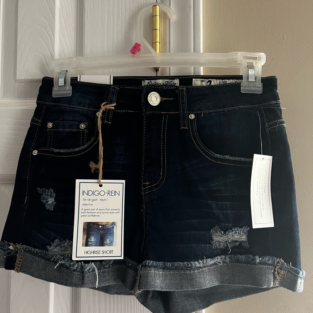 NWT Indigo-Rein High-Rise Shorts